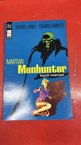 Martian manhunter play extra - martian,